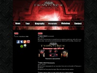 twinscrewband.com